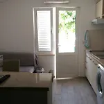 Dina Apartament *