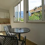 Apartament Dina *
