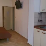 Dina マカルスカ