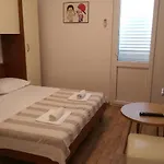 アパート Dina マカルスカ