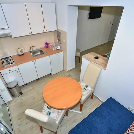 Dina Apartment