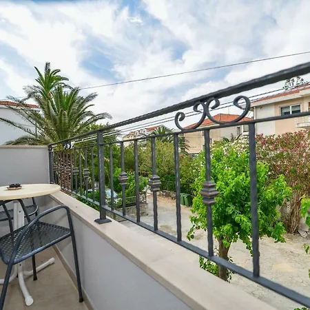 Apartman Dina