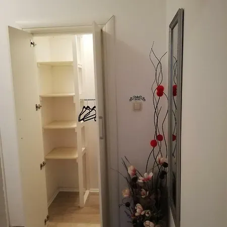 Lägenhet Dina