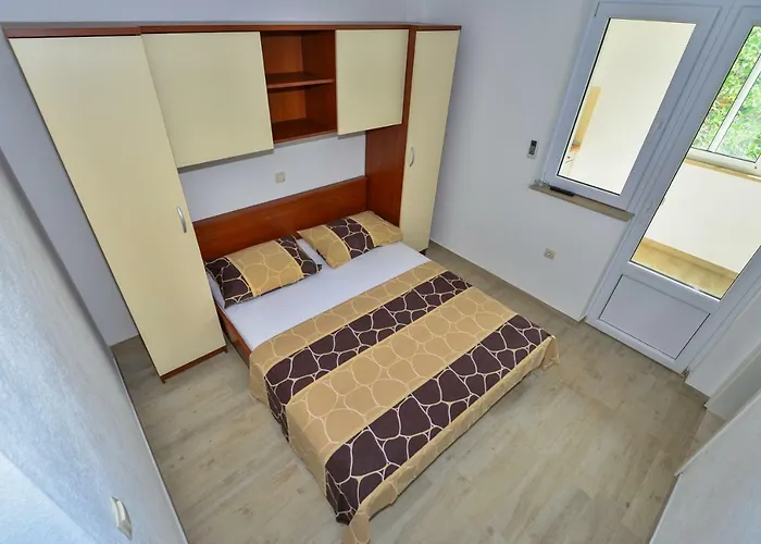 Apartment Dina Makarska